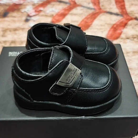 NWT Kenneth Cole baby boy shoes with box - Picture 6 of 11